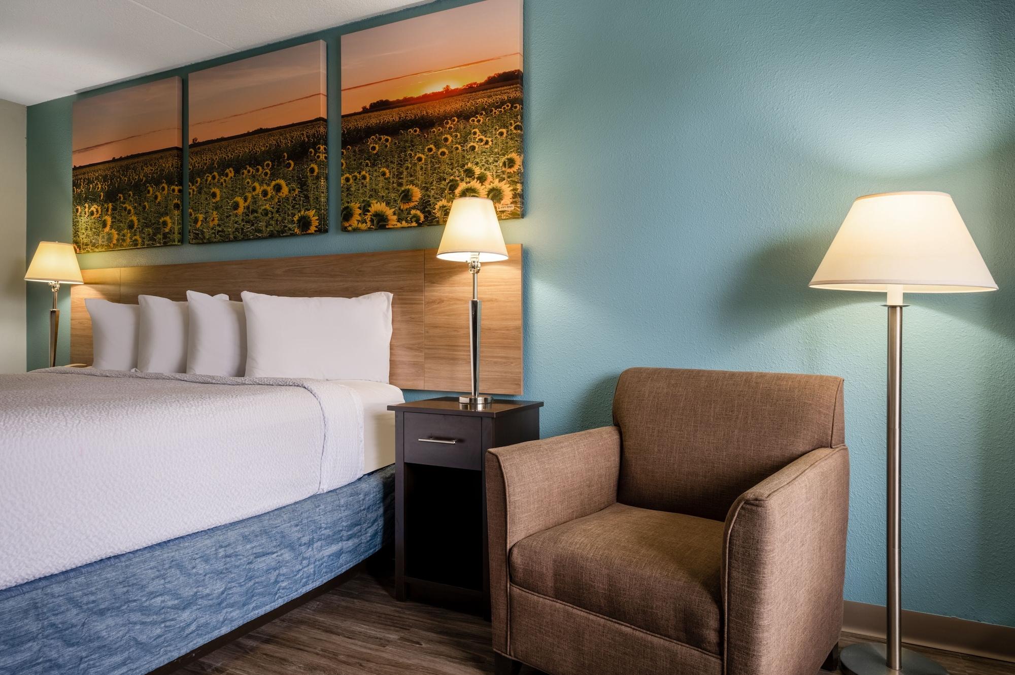 Days Inn By Wyndham Livonia Canton Detroit Buitenkant foto